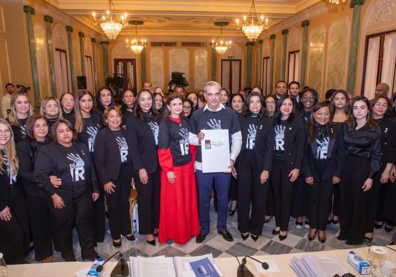 Gobierno y Congreso se unen detrás de la reforma antiviolencia “Let Her Go”