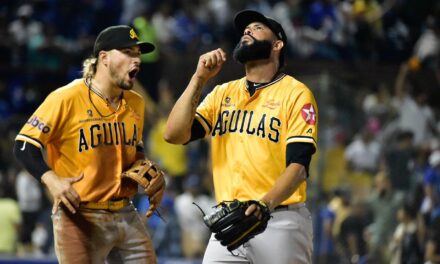 Águilas vuelan detención en el Quisqueya: blanquean al Licey y suman su casa de campo trofeo al hilo