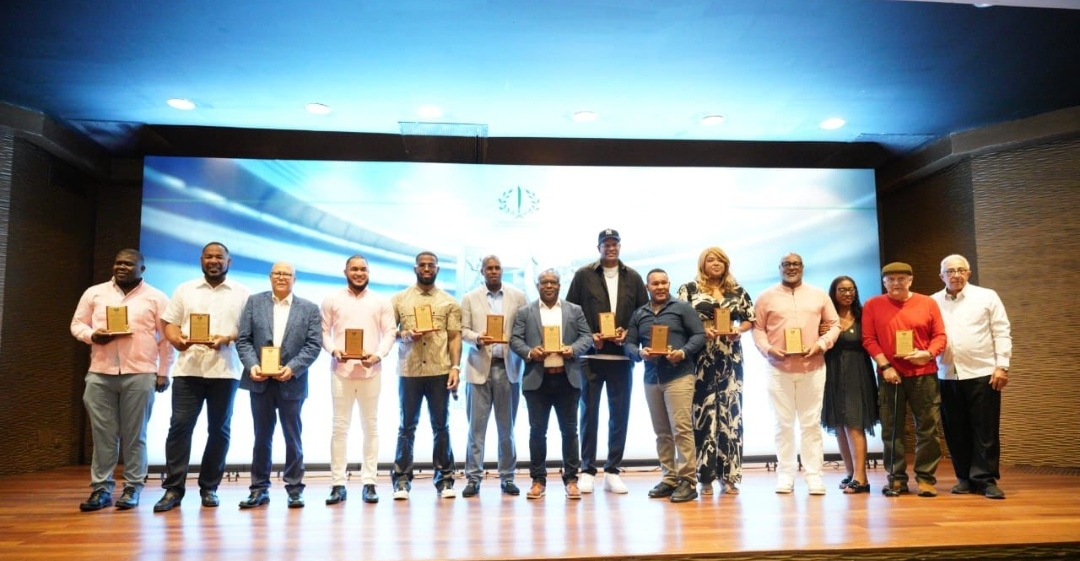 Pabellón de la Fama reconoce  personalidades e instituciones  del deporte