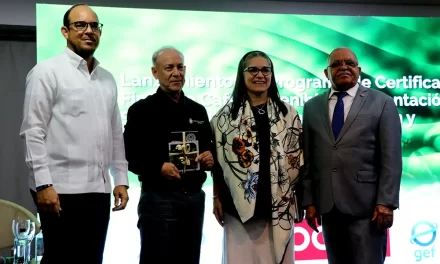 Indocafé gancho primera certificación doméstico de café sustentable