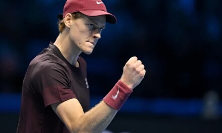 Sinner domina a Zverev y asegura su pase a las semifinales del ATP Finals en Turín