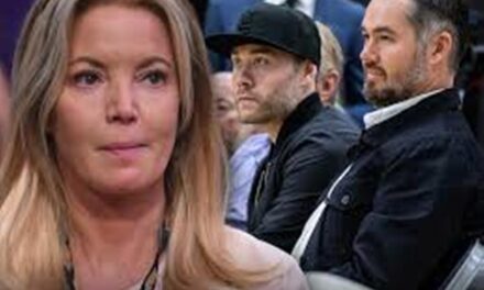 Lakers despiden a los hermanos ejecutivos Joey y Jesse Buss