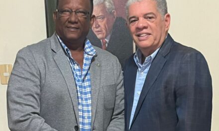 Exalcalde del PRM, Niño Feliz Espinosa, renuncia por incumplimiento; se une a AVANCEMOS