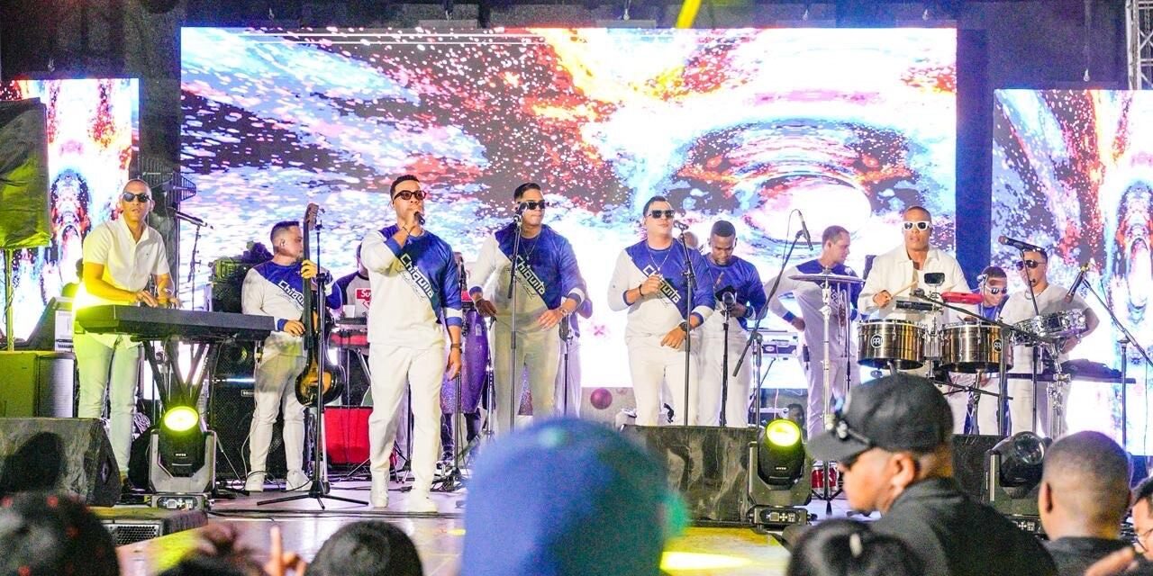 “ReconocidosNet en Navidad” dio un multitudinario concierto