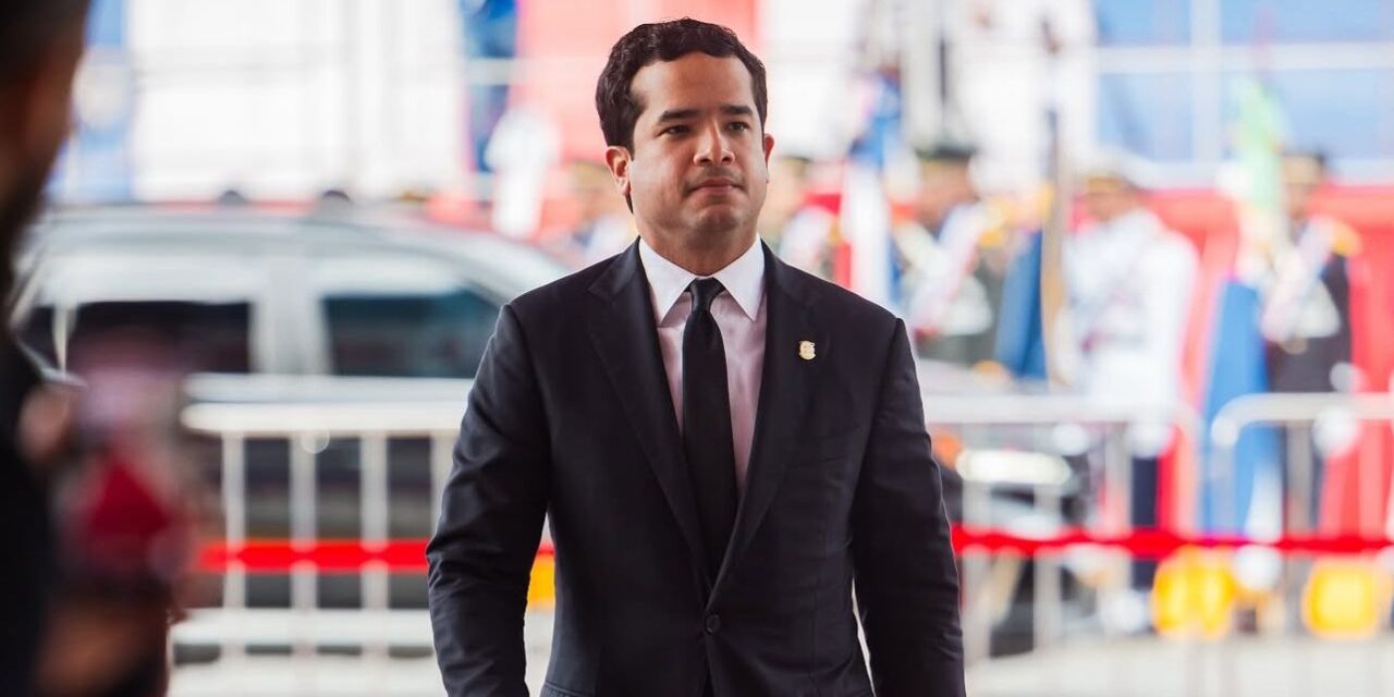 Omar Fernández avala a las críticas y reitera su defensa de la indexación salarial al impuesto a la renta