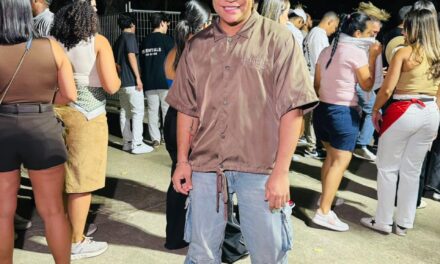 La moda masculina se impone en el concierto de Bad Bunny