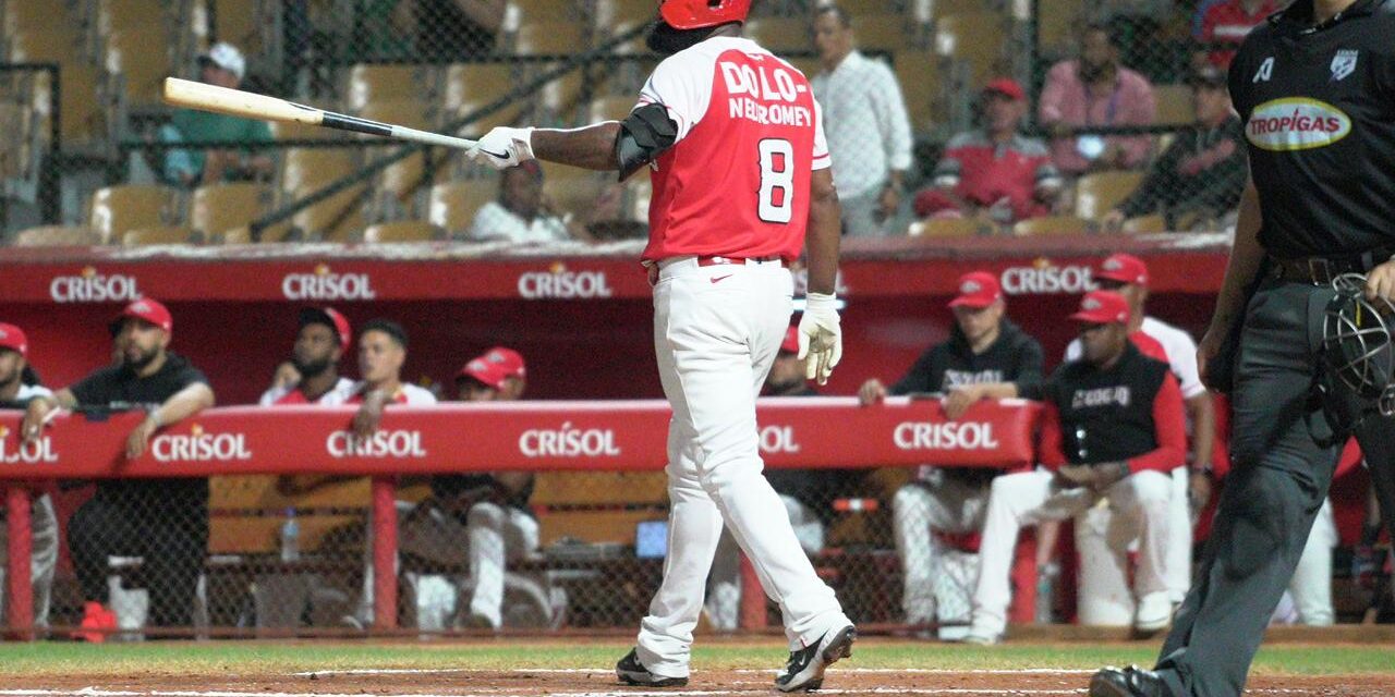 Pitcheo sólido y rally esencial impulsan triunfo de Leones sobre Estrellas