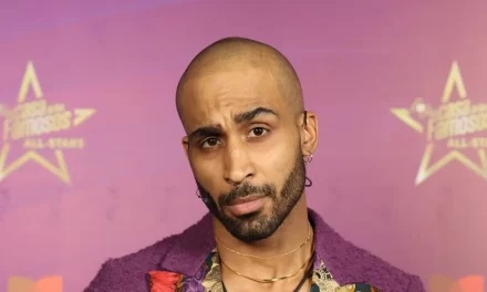 Caramelo aconseja a Michael Flores sobre el apego