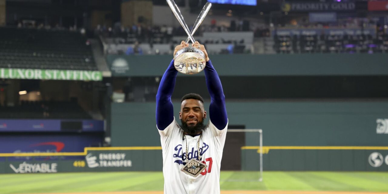 Abinader felicita a Teoscar Hernández por triunfo 2025