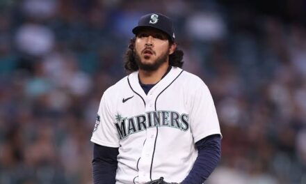 Marineros ejercen opción de Andrés Muñoz y esperan atrevimiento de Jorge Polanco