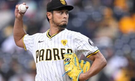 Yu Darvish se somete a cirugía en el codo y se perderá entre 12 y 15 meses