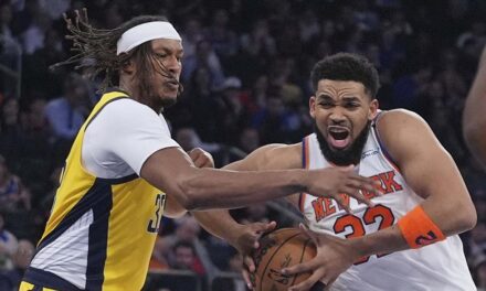 Towns encesta 37 en la triunfo de los Knicks sobre los Nets en el derbi neoyorquino