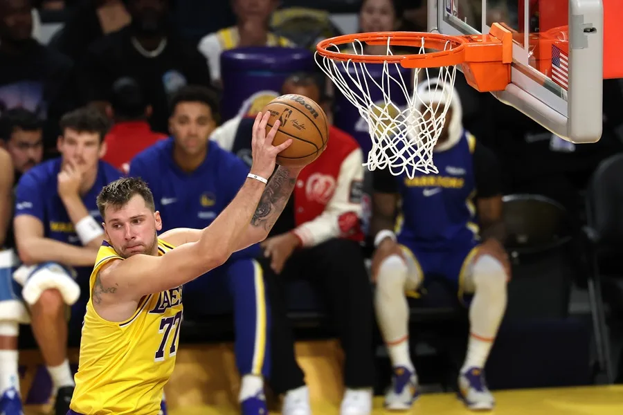 Luka Doncic opaca la sombra de Jáquez, Bulls y Spurs caen por primera vez y OKC,