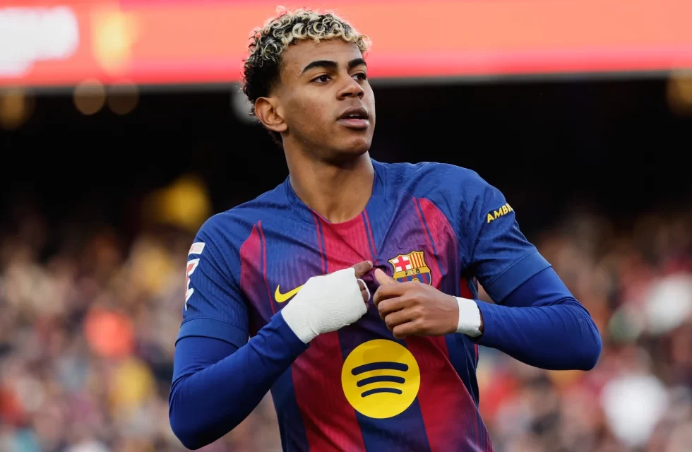 Raphinha asiste, Olmo anota doblete y Barcelona se recupera tras derrota delante Chelsea