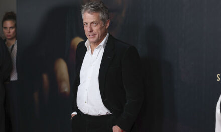 Hugh Grant considera que la transacción de Warner es una mala aviso