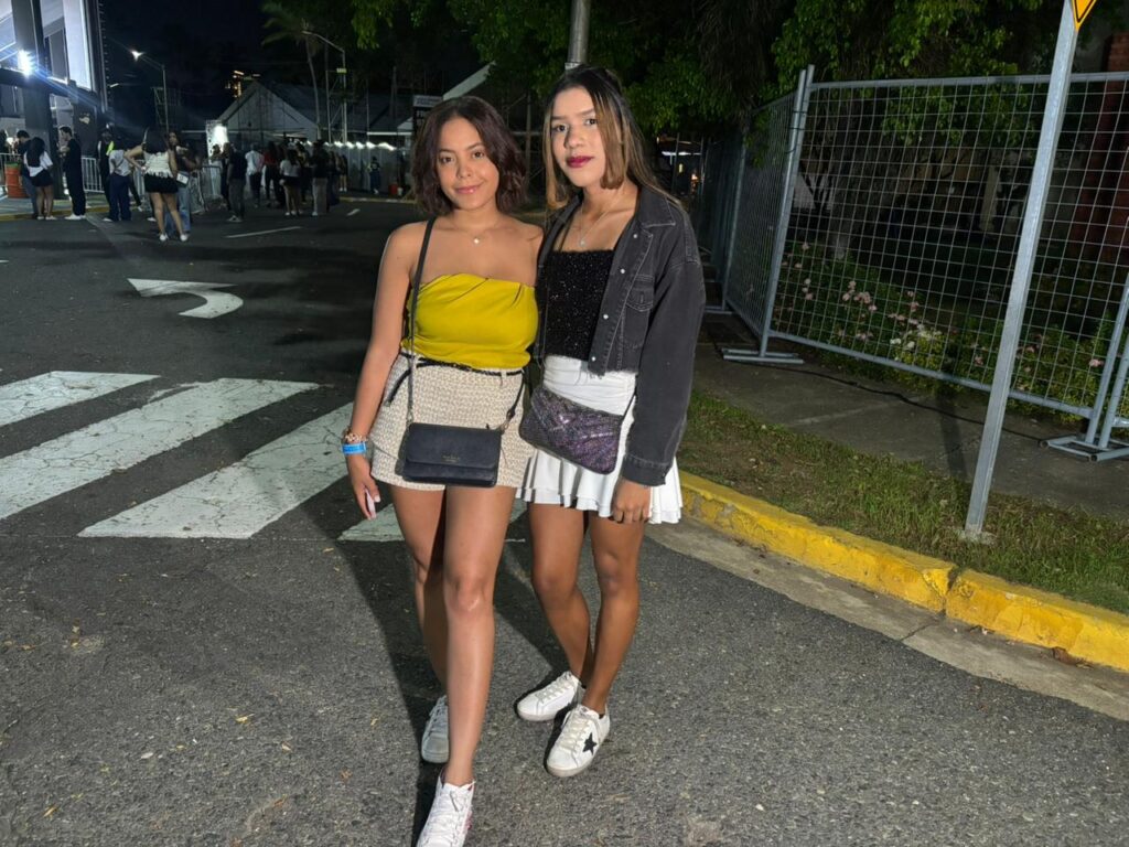 Fanáticos llegan al concierto de Alleh y Yorghaki con outfits inspirados en “una noche estrellada en la ciudad” - Noticias de hoy en República Dominicana | último minuto