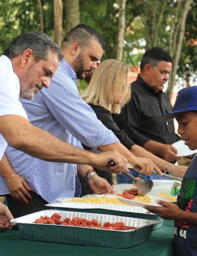 DCNB contribuye con niños sector La Puya