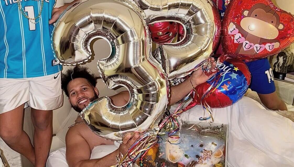 Alfa celebra este jueves sus 35 abriles y agradece a su mujer