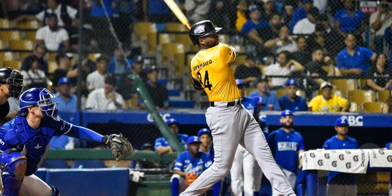 Las Águilas doblegan al Licey 4-2 y se acercan a la clasificación temprana