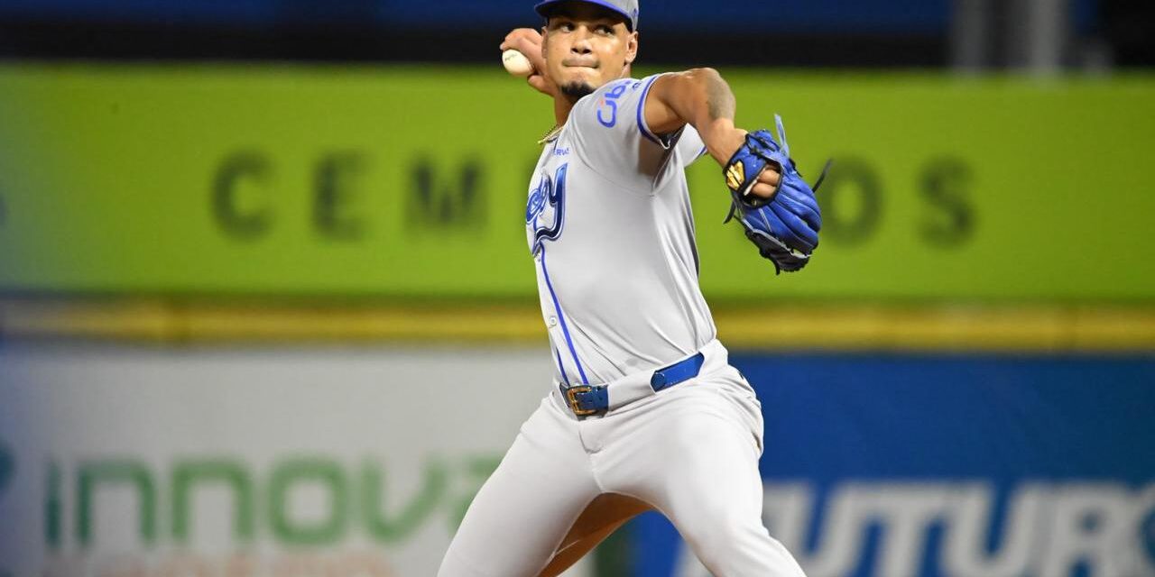 Ronny Mauricio debuta con un jonrón y Albert Abreu conduce al Licey una gema frente al Escogido