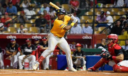 Águilas alcanzan 30 triunfos al imponerse 5-2 a los Leones