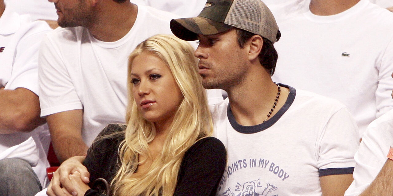 Enrique Iglesias y Anna Kournikova dan la bienvenida a su cuarto hijo