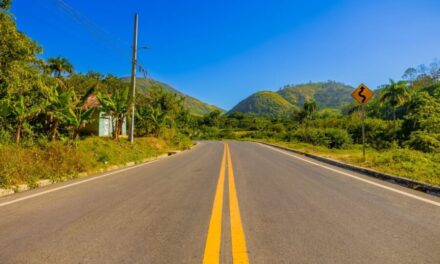 Presidente Abinader inaugura carretera El Cercado–Hondo Valle–Juan Santiago