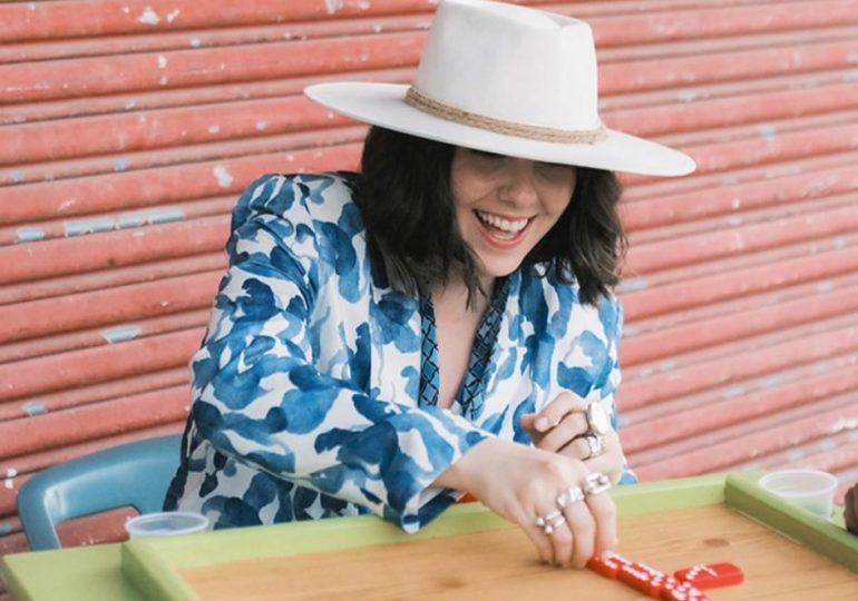 Covi Quintana estrena “El Colmado” en Casa de Teatro, un ciclo de conciertos para cerrar el año