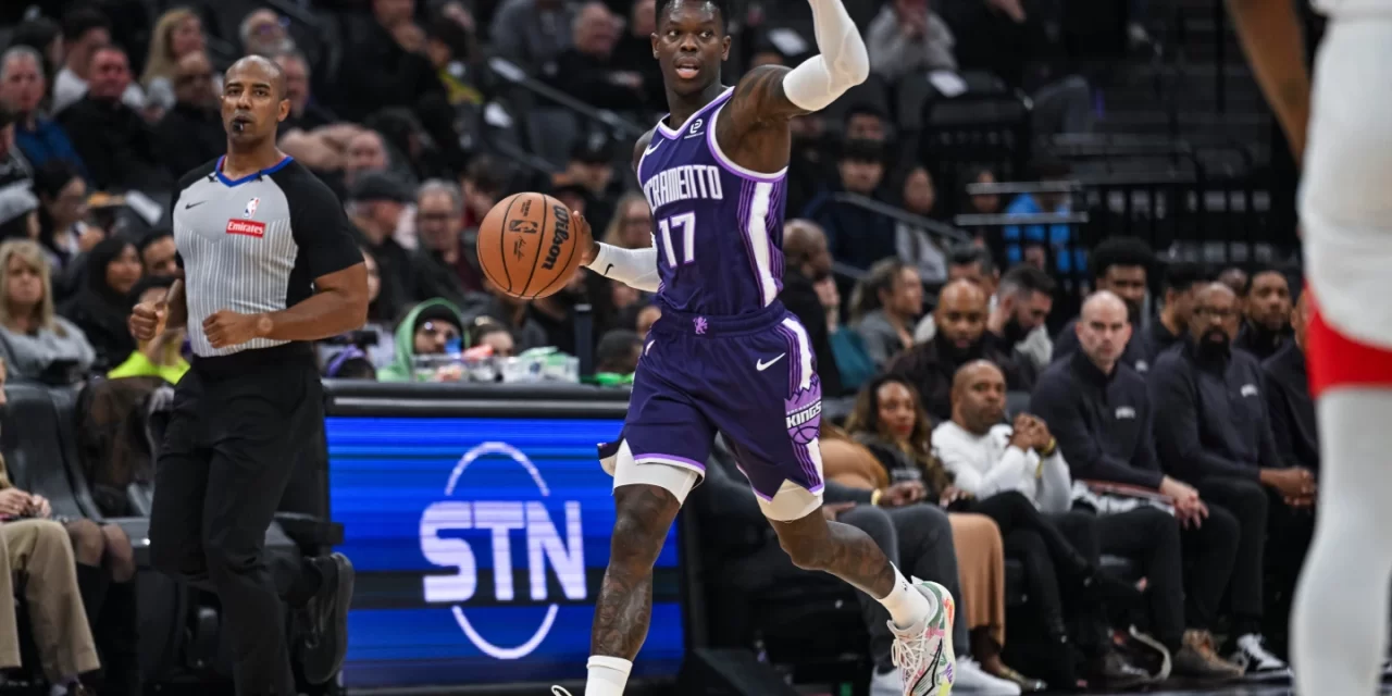 Schroeder anota un triple al final del tiempo extra y los Kings derrotan a los Rockets