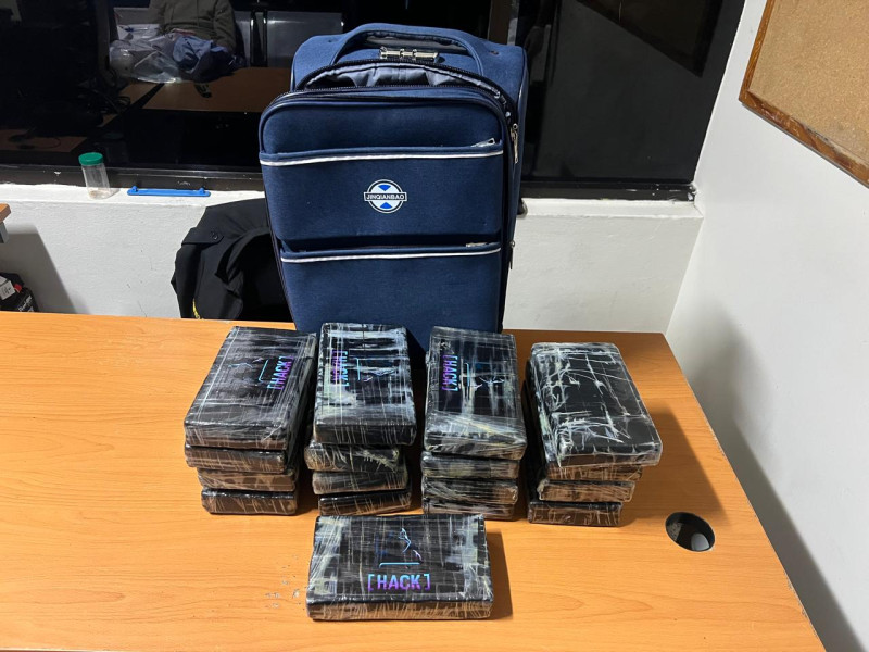 Detenido un pasajero tudesco en el aeropuerto Las Américas de República Dominicana con 17 paquetes de presunta cocaína