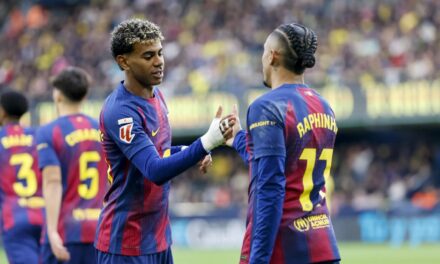 El Barcelona vence al Villarreal con goles de Raphinha y Lamine Yamal