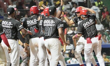 Leones dejan en el contorno a las Águilas con dramático jonrón de Severino y hit de Lake