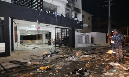 Explosión de tanque de gas en torre de apartamentos Villa Marina deja varios heridos