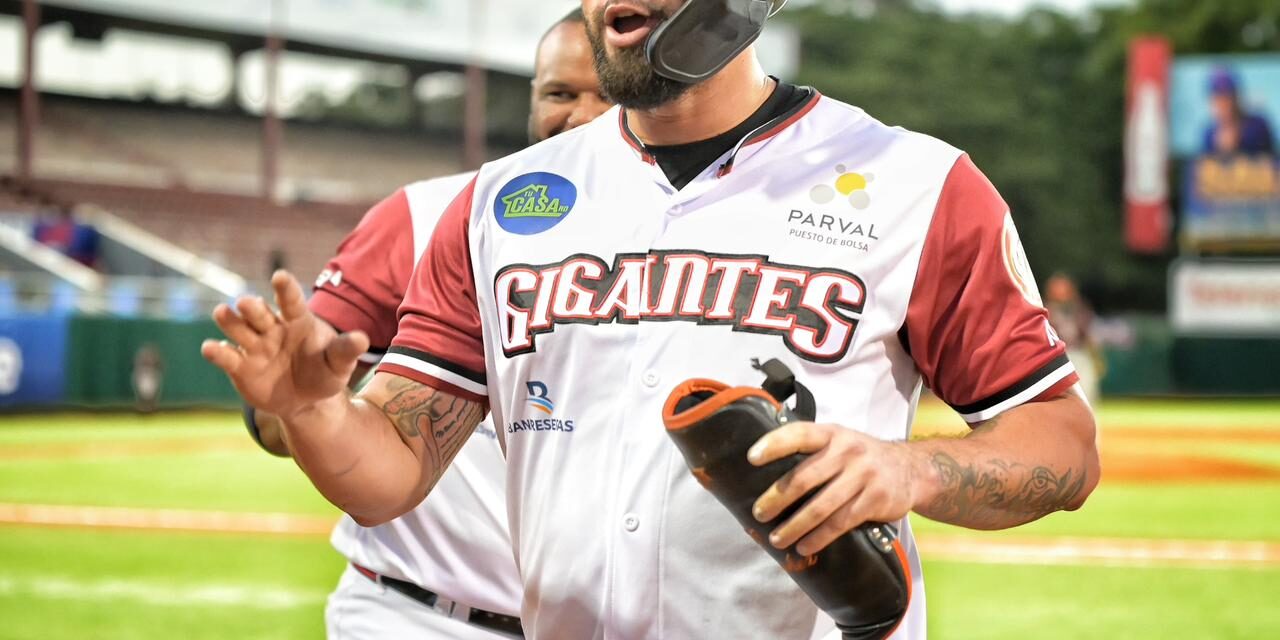 Gigantes estallan con ocho carreras en la octava y ganan la serie particular a los Toros