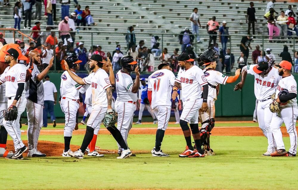 Toros cierran serie 7-3 frente a el Licey con su triunfo 26 de la temporada