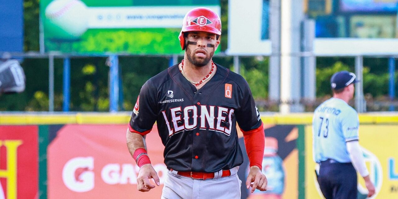 José Marmolejos artesa tres hits en triunfo del Escogido sobre las Águilas; Leones siguen empatados con las Estrellas en el tercero