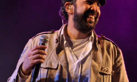 Juan Luis Guerra sorprende y confirma concierto en Santiago