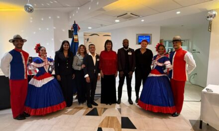 República Dominicana muestra restauración y civilización en Francia
