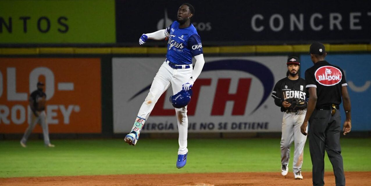 Jonrón de Ronny Mauricio deja tendidos a los Leones y da triunfo 6-5 al Licey