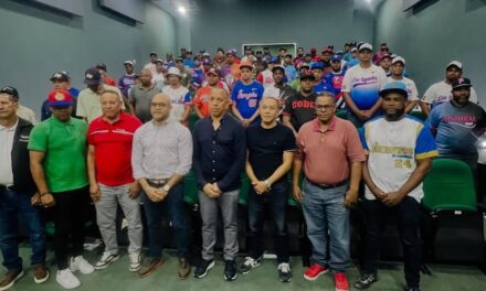 Inicia en Cotuí el XV Torneo de Softbol Empresarial