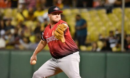 Lakins lidera blanqueada 6-0 y Escogido derrota a las Águilas en Santiago