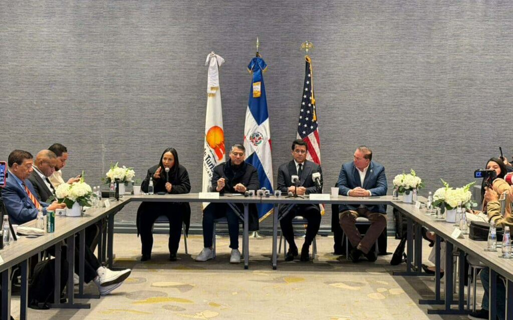 Turismo y Arajet anuncian el tercer revoloteo diario de la aerolínea a Nueva York