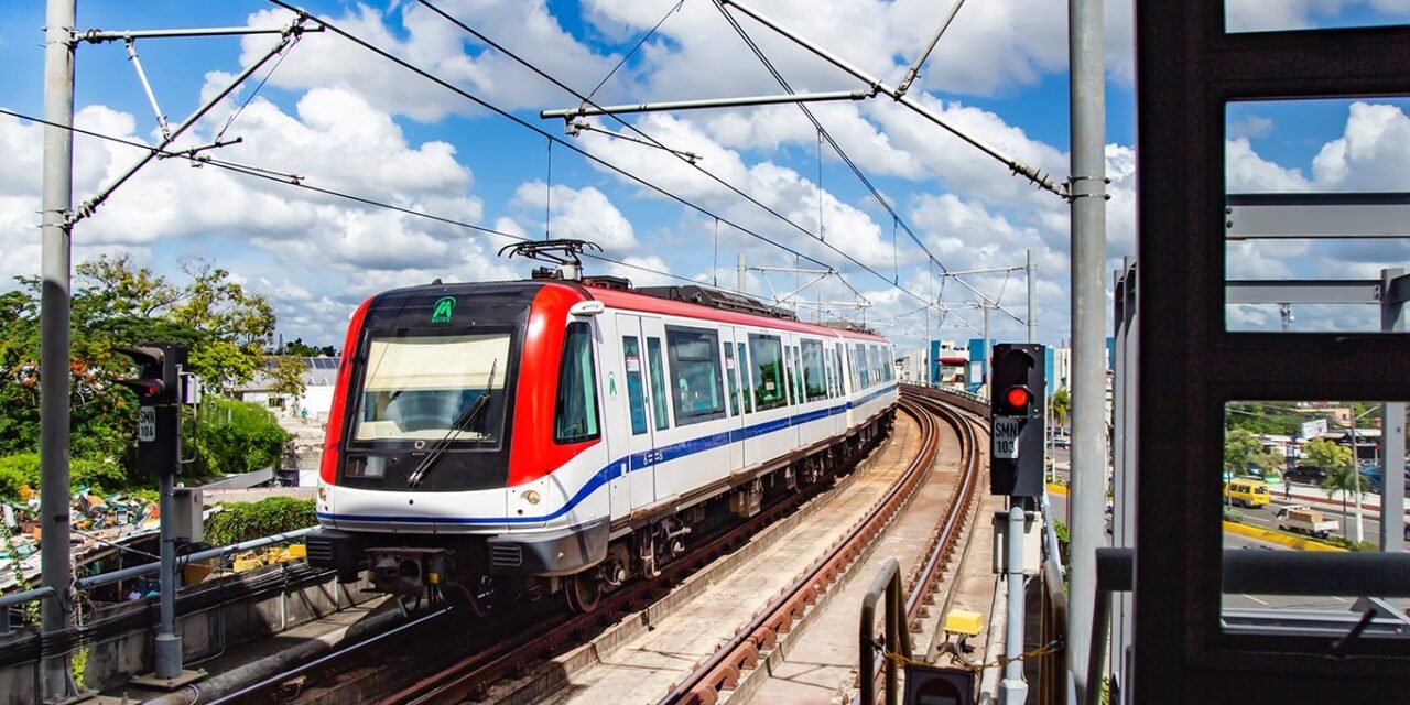 Una pequeña avería en una puerta de la Trayecto 1 del Metro de Santo Domingo obliga a una breve retirada