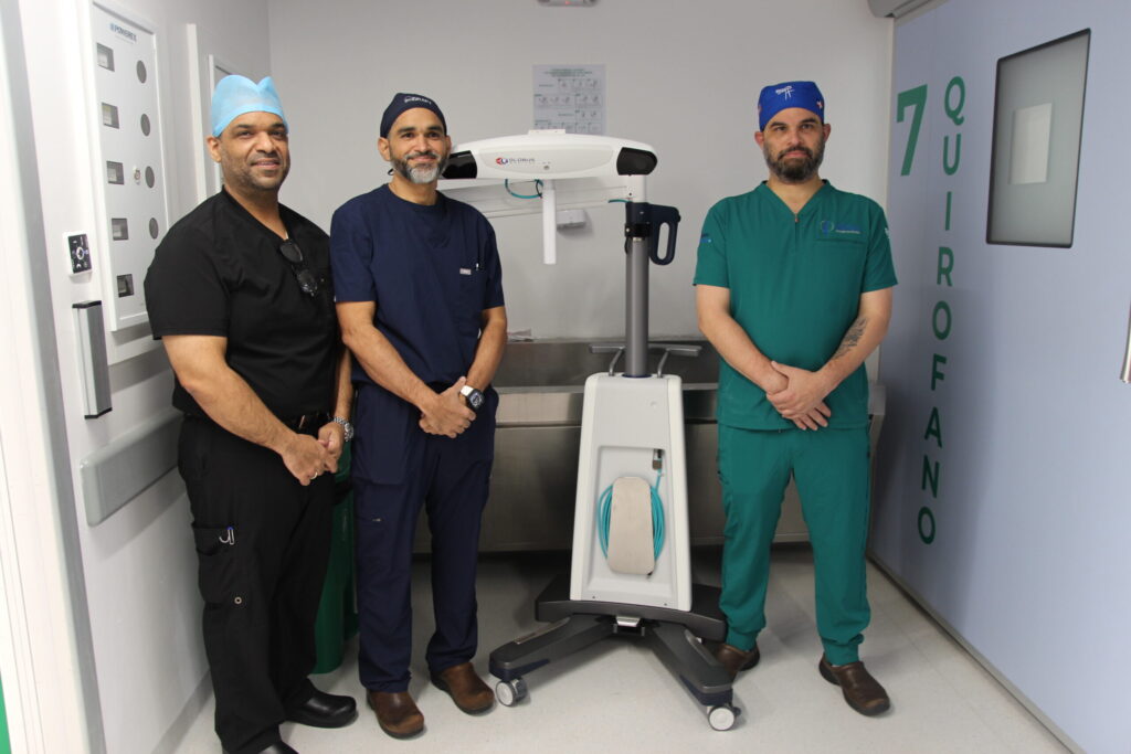 Unión Médica realiza la primera cirugía robótica de columna en RD y el Caribe - Noticias de hoy en República Dominicana | Último minuto