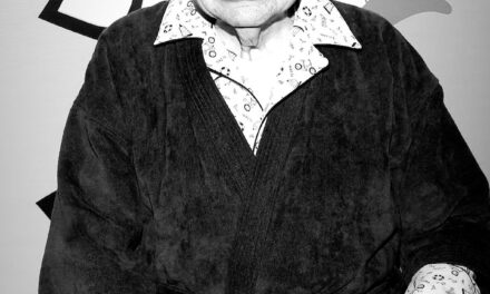 Muere Eduardo Manzano, actor y humorista de 'Los Polivoces'