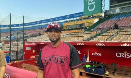 Juan Sandoval celebra su medra