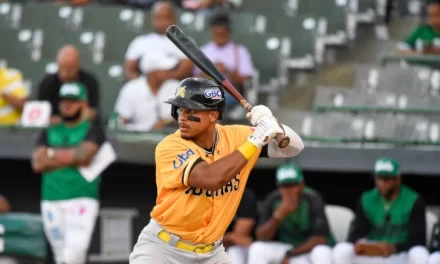 Águilas se acercan a apuntalar la serie regular tras vencer 8-2 a las Estrellas