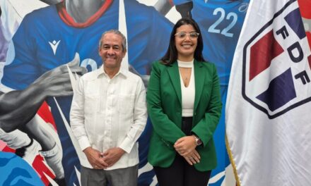 la primera mujer en FEDOFUTBOL