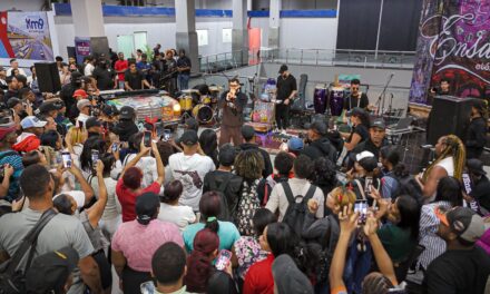 Ensamble Etéreo convierte el Metro de Santo Domingo en un decorado