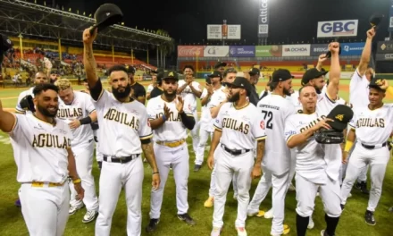 Águilas vencen a Leones y clasifican al Round Robin